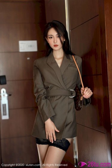 杨超越走光